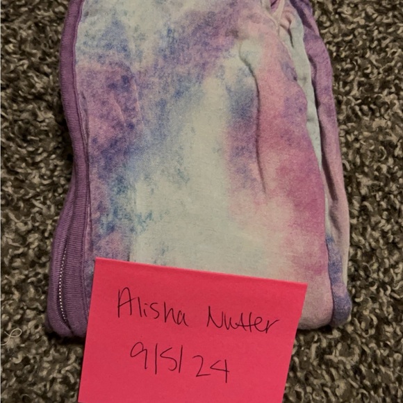 Bamboo- Plush blanket, sleep sacks, gown, zippy! MMAO within reason - Picture 12 of 15